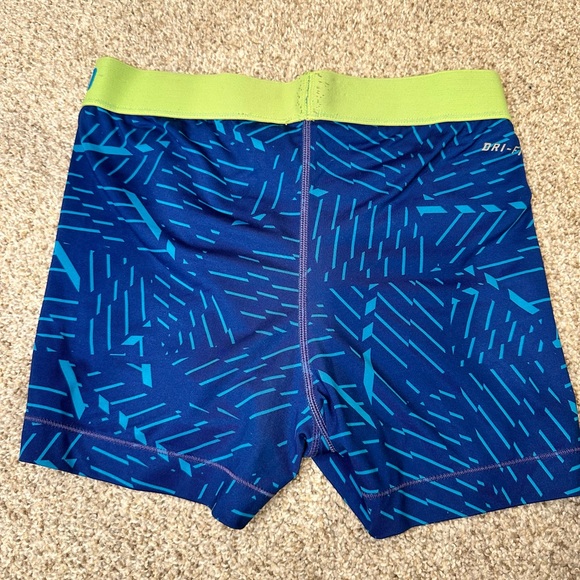 Nike Pro 3” Women’s Compression Shorts - Picture 6 of 9